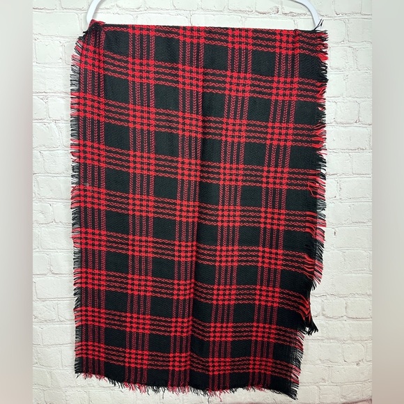 black red Tartan Plaid Scarf Shawl rectangle 57.5" x 19" - Picture 1 of 2
